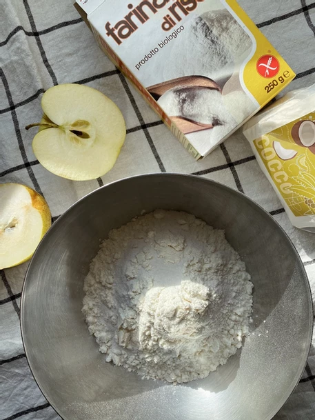 FANCY FOOD: Crumble cake