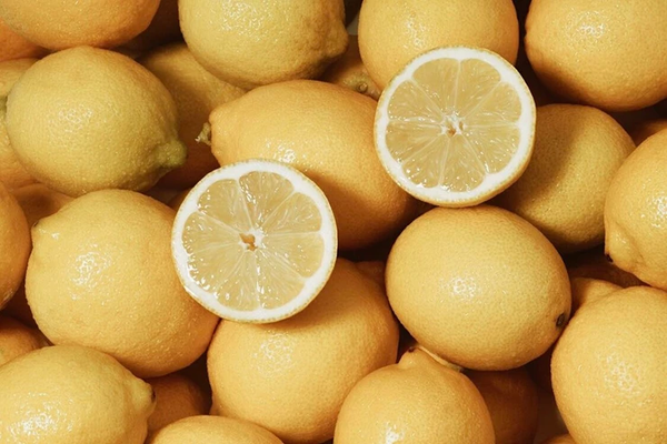 FANCY FOOD: le proprietà del Limone